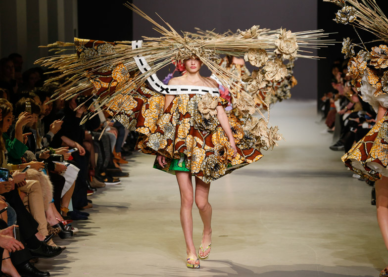 Viktor-and-Rolf-spring-summer-2015-haute-couture-Paris-Fashion-Week_dezeen_784_2